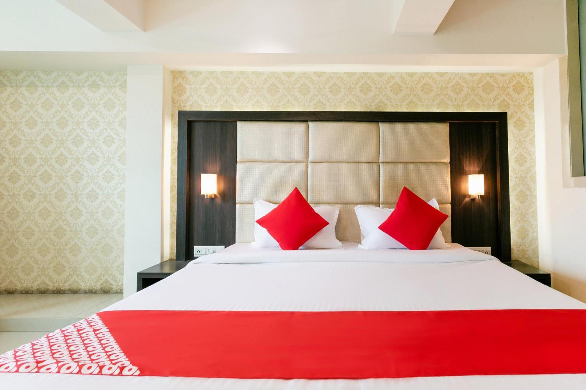 Collection O Hotel Pearl Residency Mumbai Exterior photo